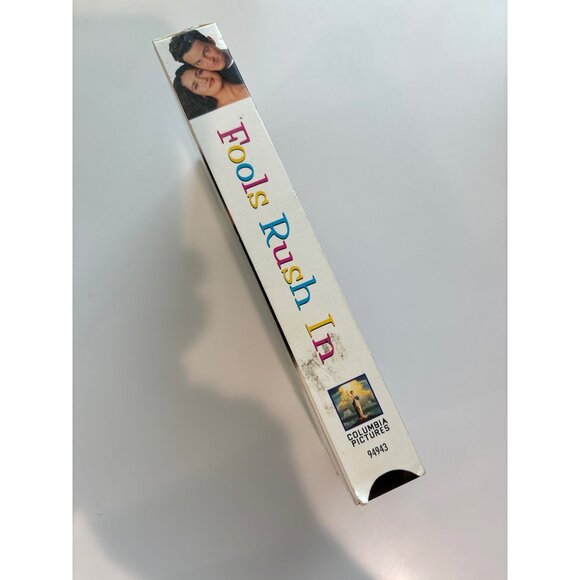 Fools Rush In VHS Movie Matthew Perry & Salma Hayek Columbia Pictures Romantic C - Picture 3 of 5